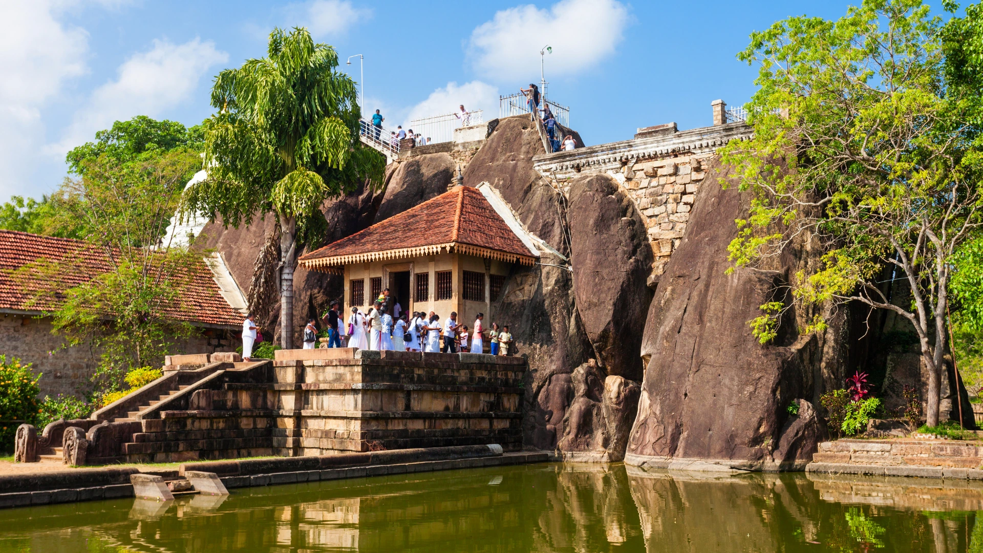 Isurumuniya Vihara rock temple